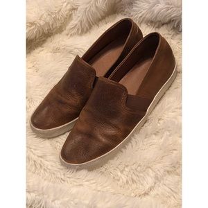 Frye Dylan Slip-On Vintage Fashion Sneaker